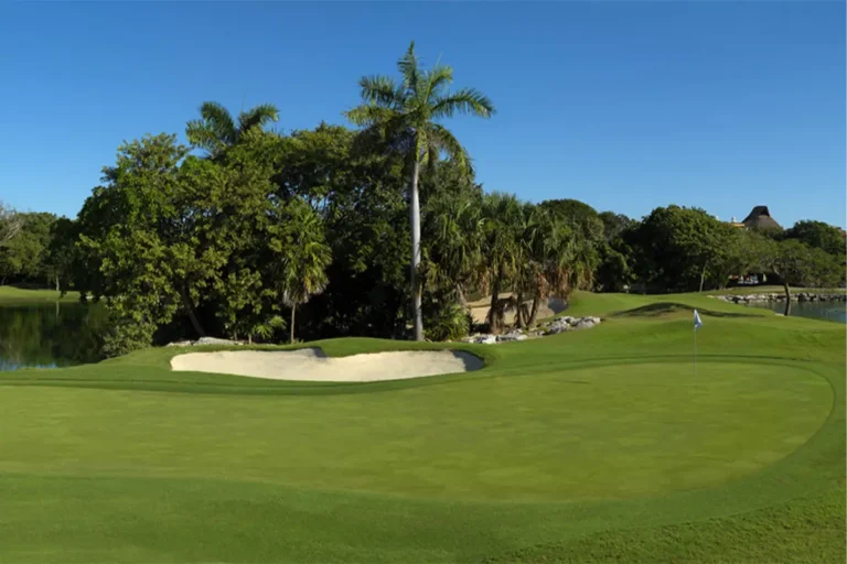 A wide angle view of the Hard Rock golf course.
