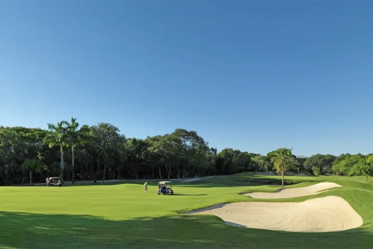 A wide angle view of the Hard Rock golf course.